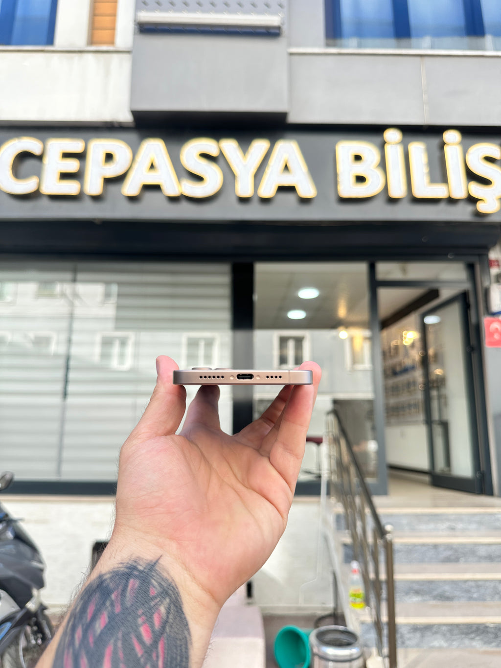 iPhone 16 Pro Max 256 GB Hafıza